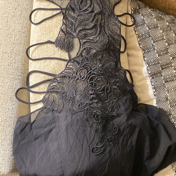 Aimee Sheer Strappy Hi Low Maxi Slip - Picture 10 of 11